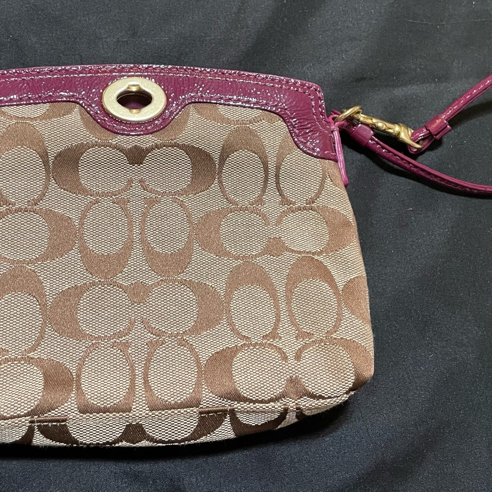 Coach, Gold & Raspberry Wristlet - Picture 6 of 7